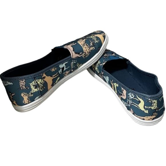 The Animal Rescue Site Dog Shoes Women’s 7 Flat Slip On Canvas Loafers - Picture 4 of 7